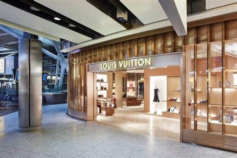 Louis Vuitton prague airport